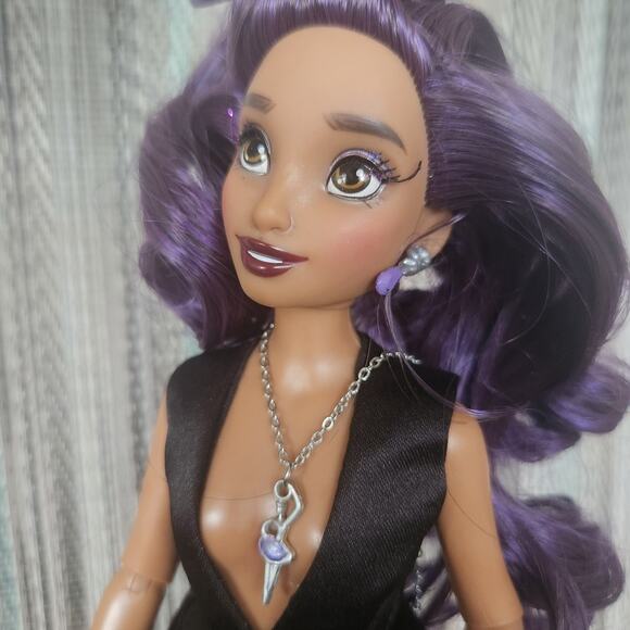 Ooak Disney ily forever Yasmin doll barbie siye in tailored satin gown - Picture 5 of 12